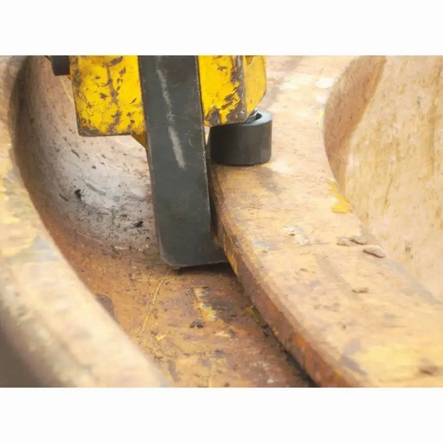 AME AEM OTR Giant Tire Bead Breaker