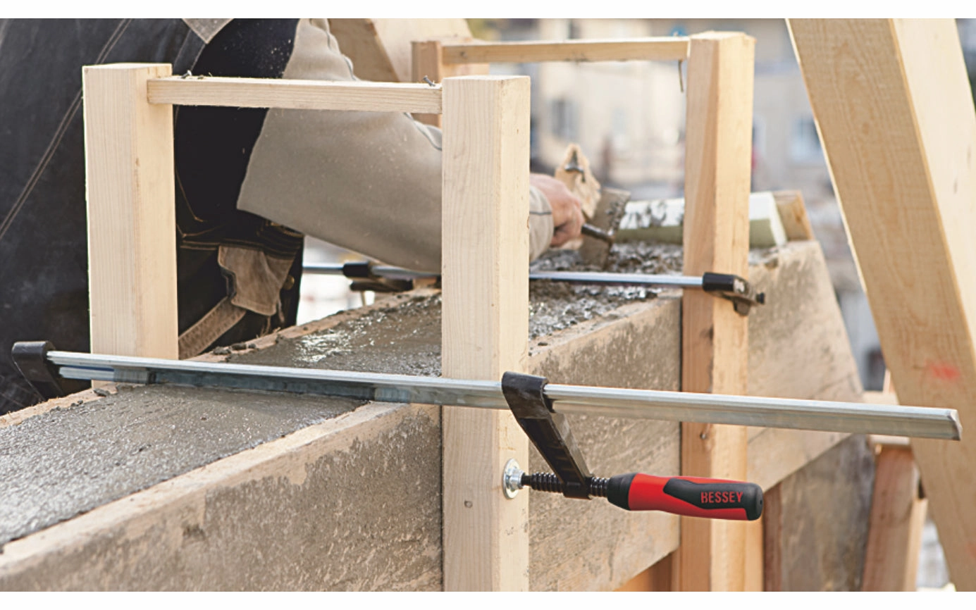 Bessey 24" Heavy-Duty Steel Bar Clamp with 2K Handle ~ TGK4.524 2K