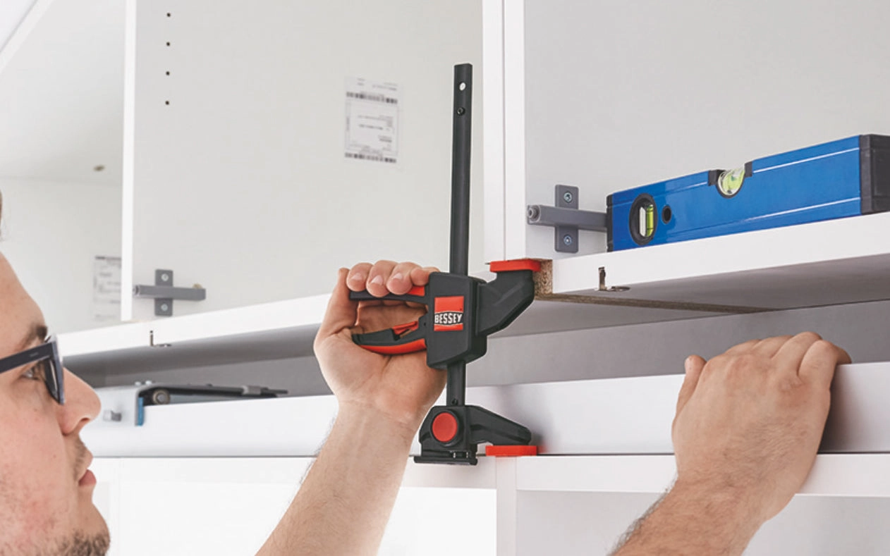 Bessey 2-PC One-Handed Track Saw Guide Table Clamps - EZR-SET