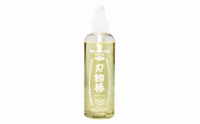 Camellia Oil with Spray Button ~ 8 oz
