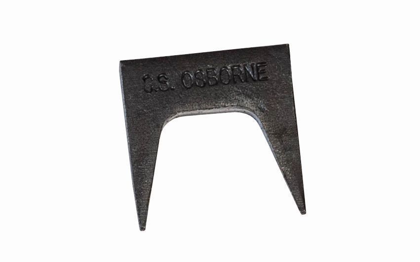 CS Osborne Pinch Dog ~ 1" Length