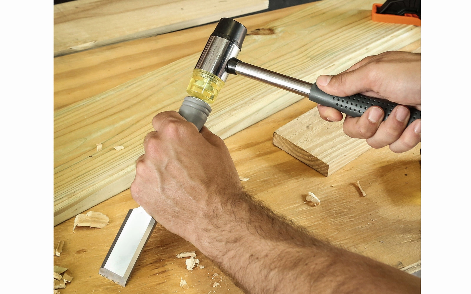 GreatNeck 8 oz Plastic & Rubber Mallet