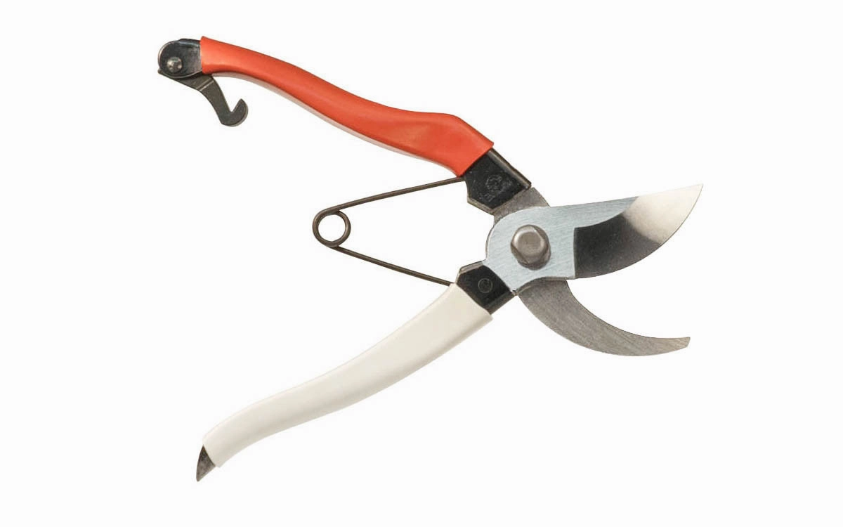 Japanese Okatsune Bypass Pruners ~ No. 101 Small