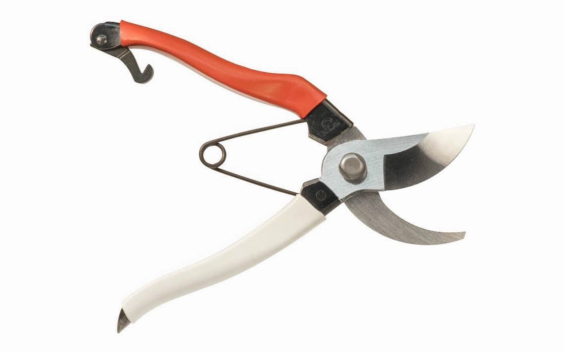 Japanese Okatsune Bypass Pruners ~ No. 103 Medium