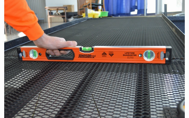Johnson Level 24" Heavy Duty Aluminum Box Level