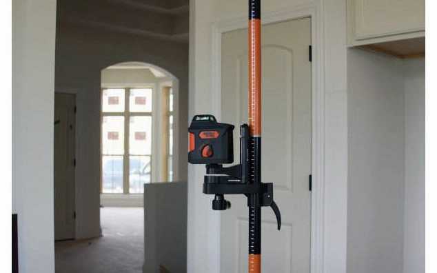 Johnson Level Self-Leveling 360 Laser with Plumb Line ~ 40-6676