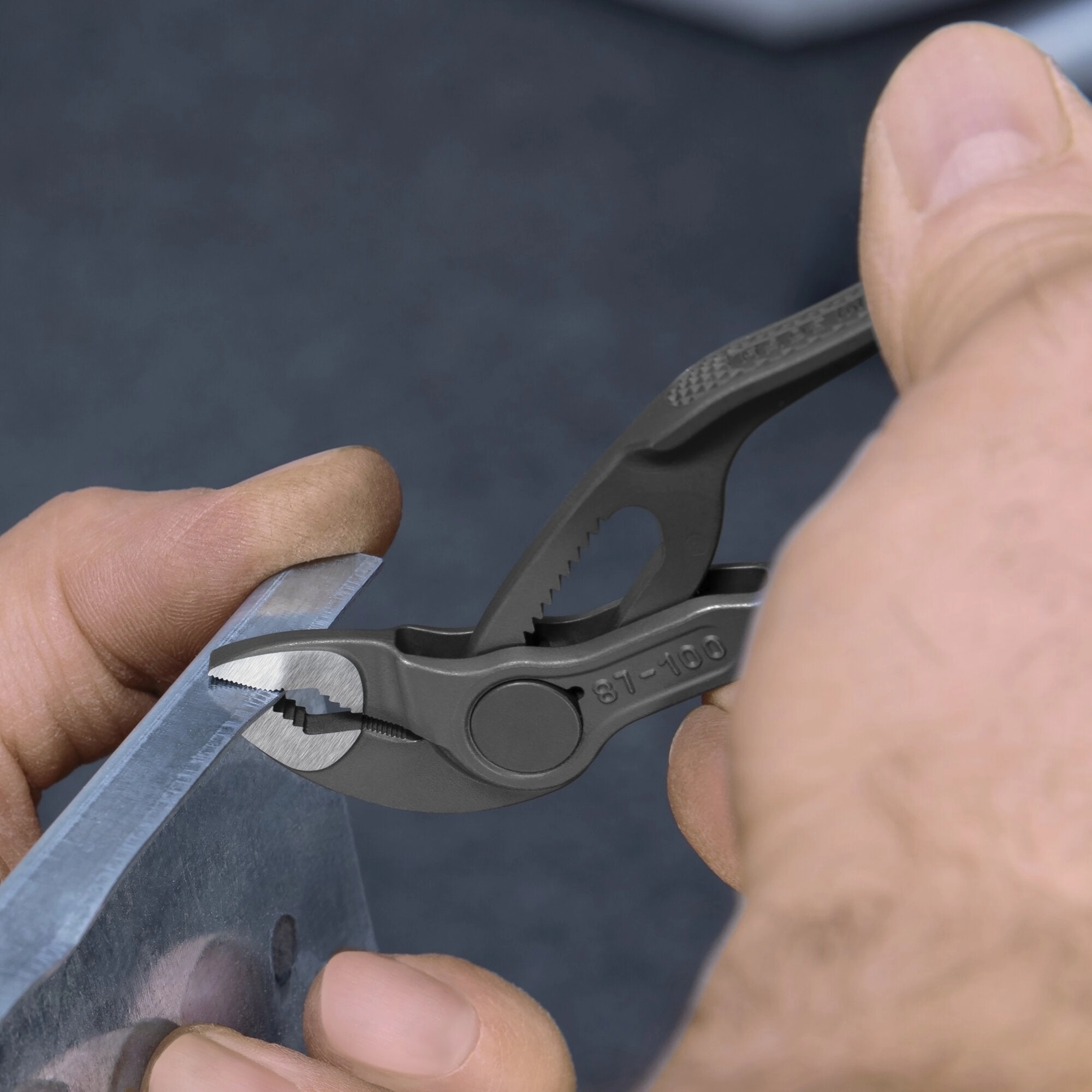 Knipex 87 00 100 4" Cobra XS Water Pump Pliers