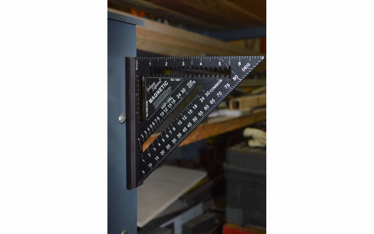Magnetic 7" Aluminum Laser Etched Rafter Square