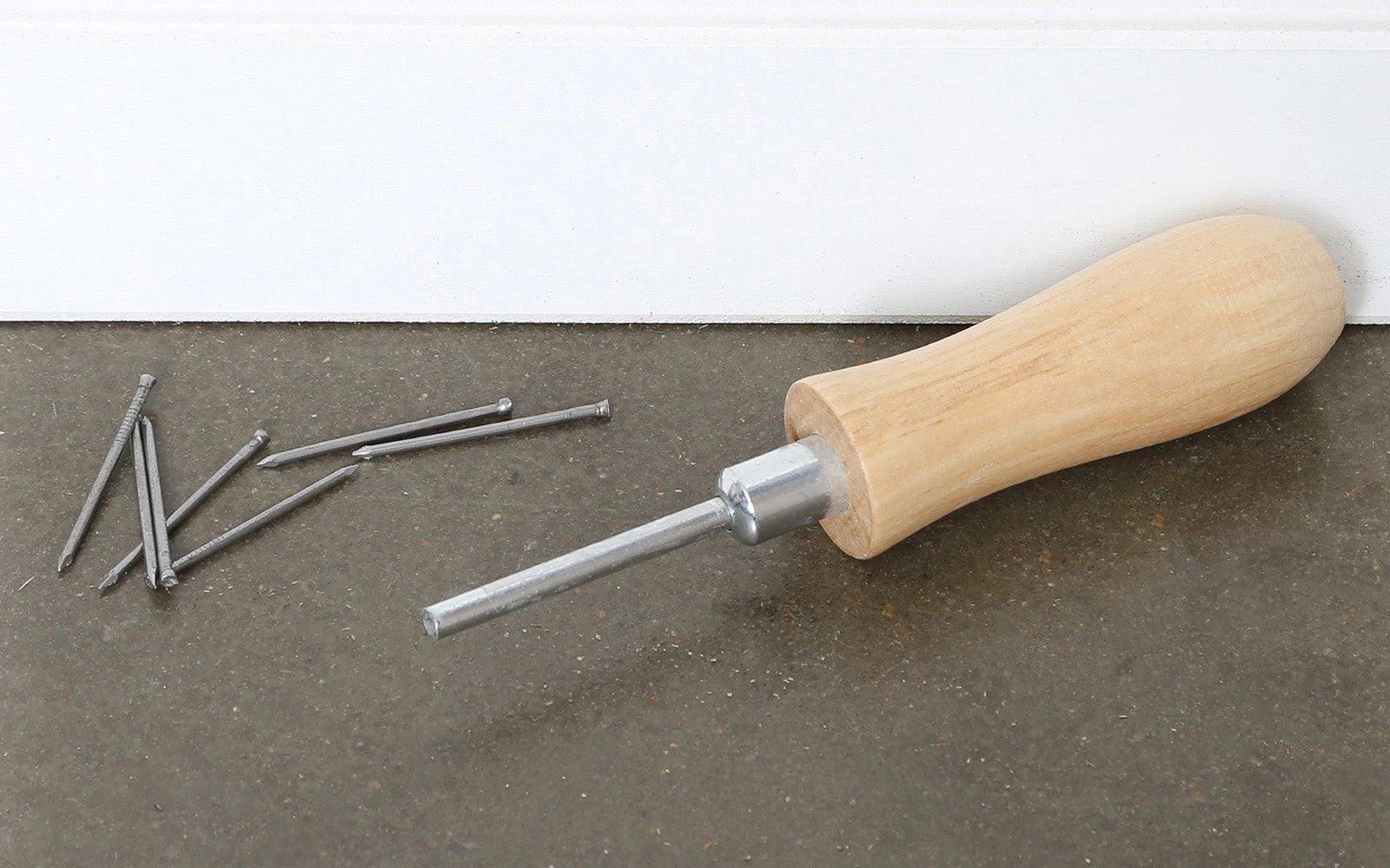 Magnetic Brad & Nail Driver